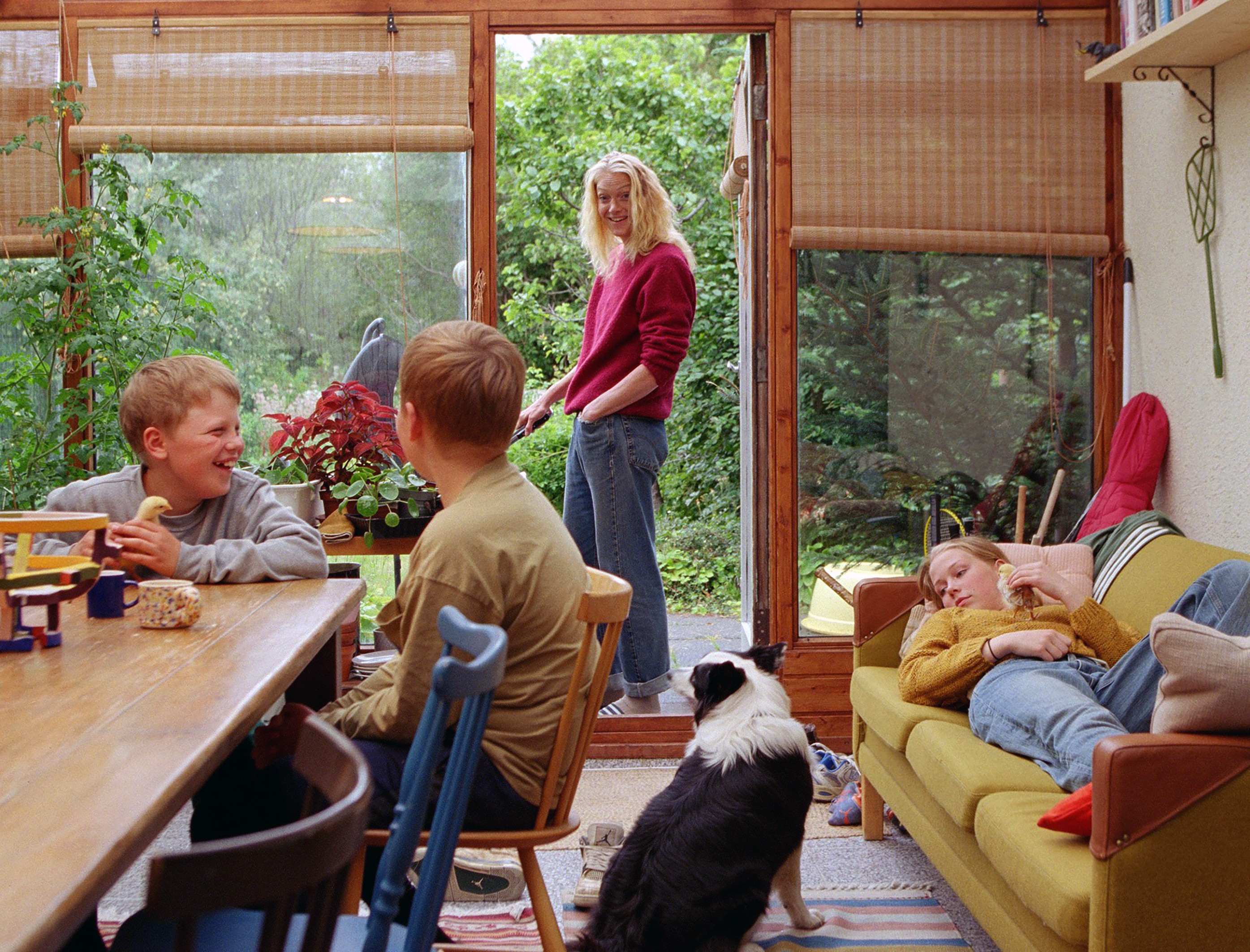 THE LOVE THAT REMAINS